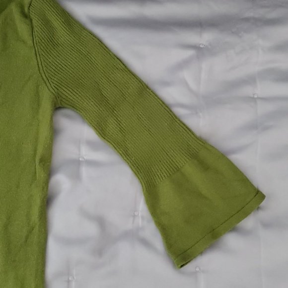 Le Château Bell Sleeve tie neck sash Knit Ribbed Top- Grass Green- XXS - Picture 14 of 16